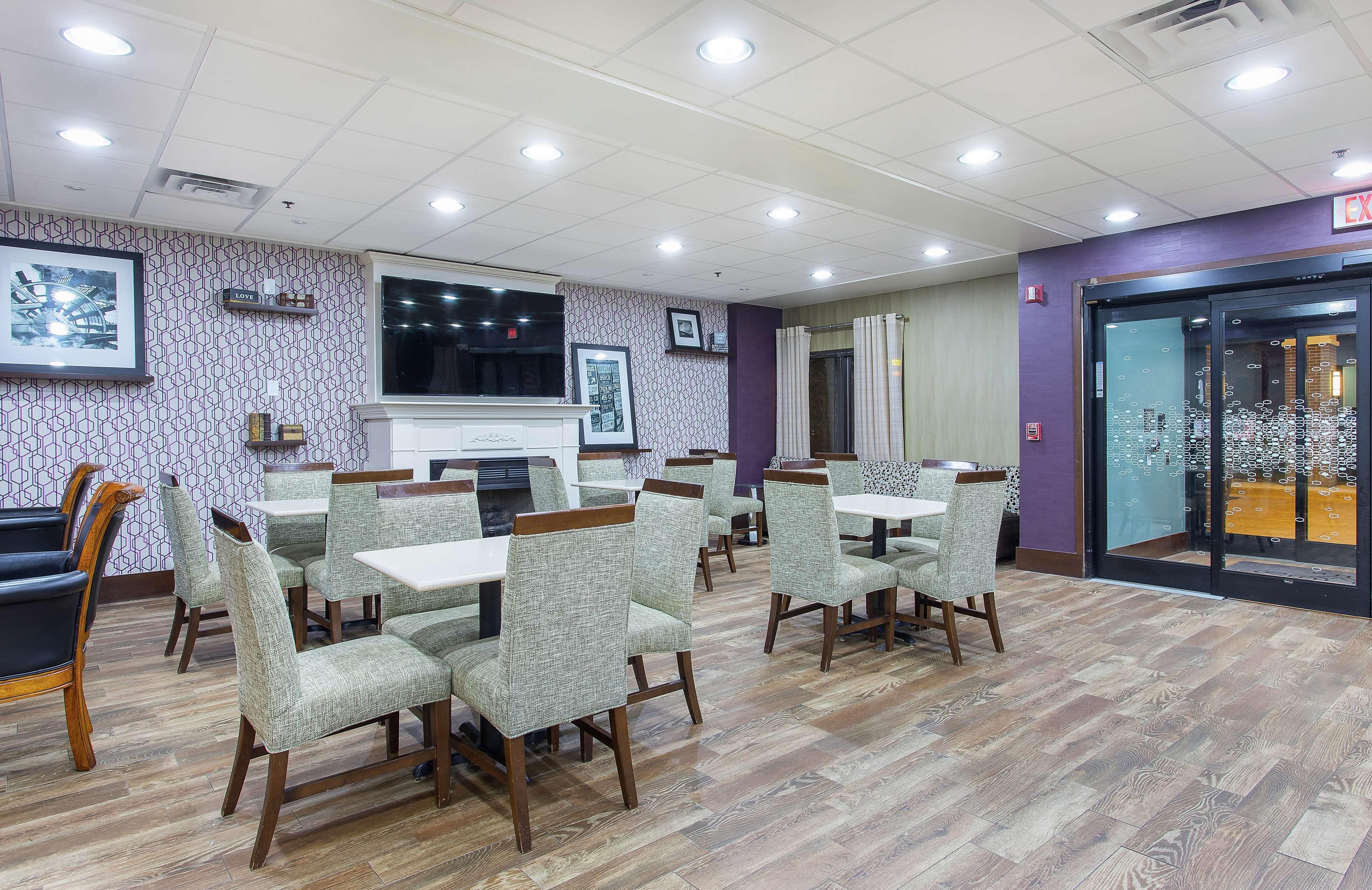 Hampton Inn Cullman Exterior photo