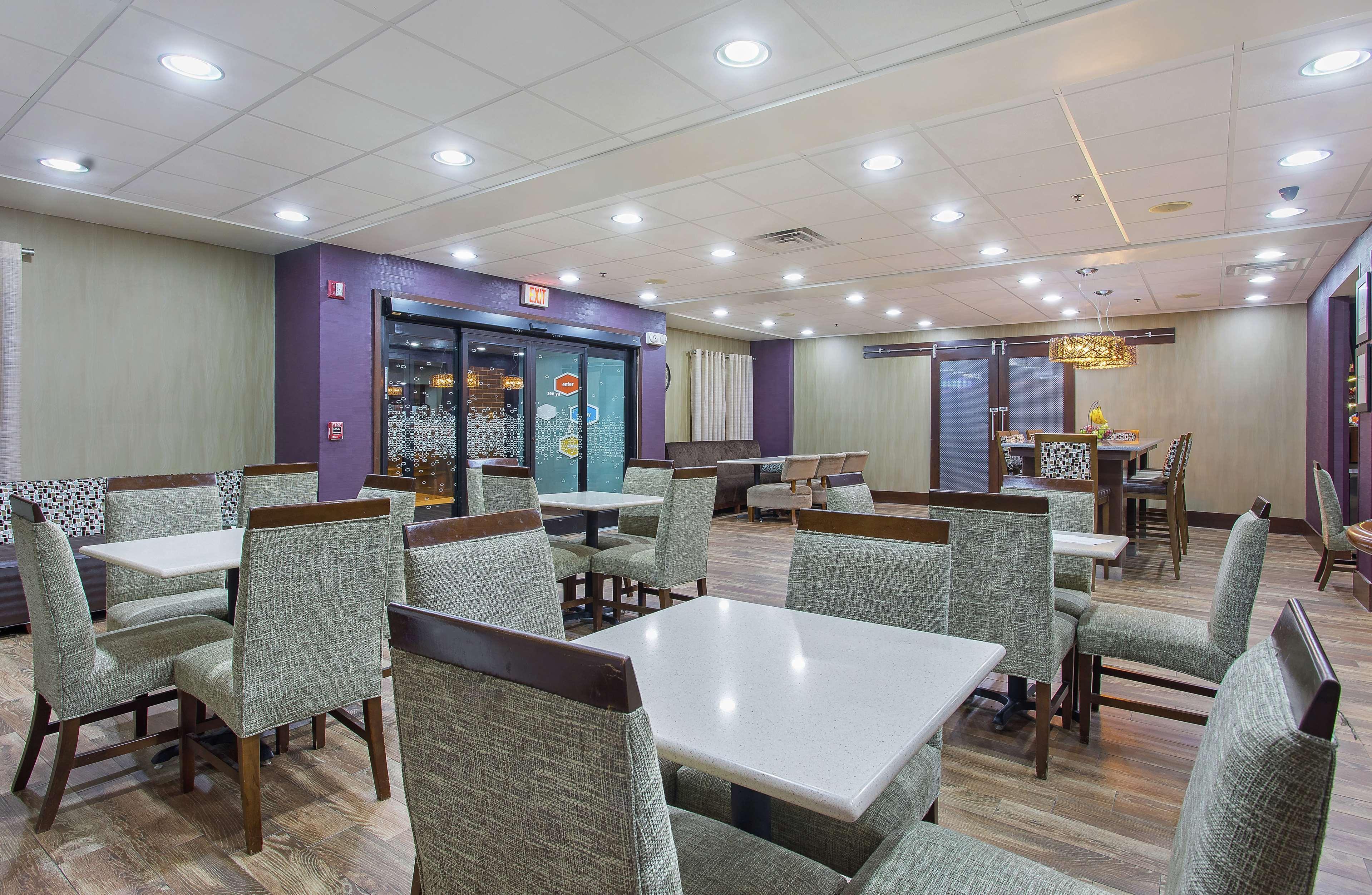 Hampton Inn Cullman Exterior photo
