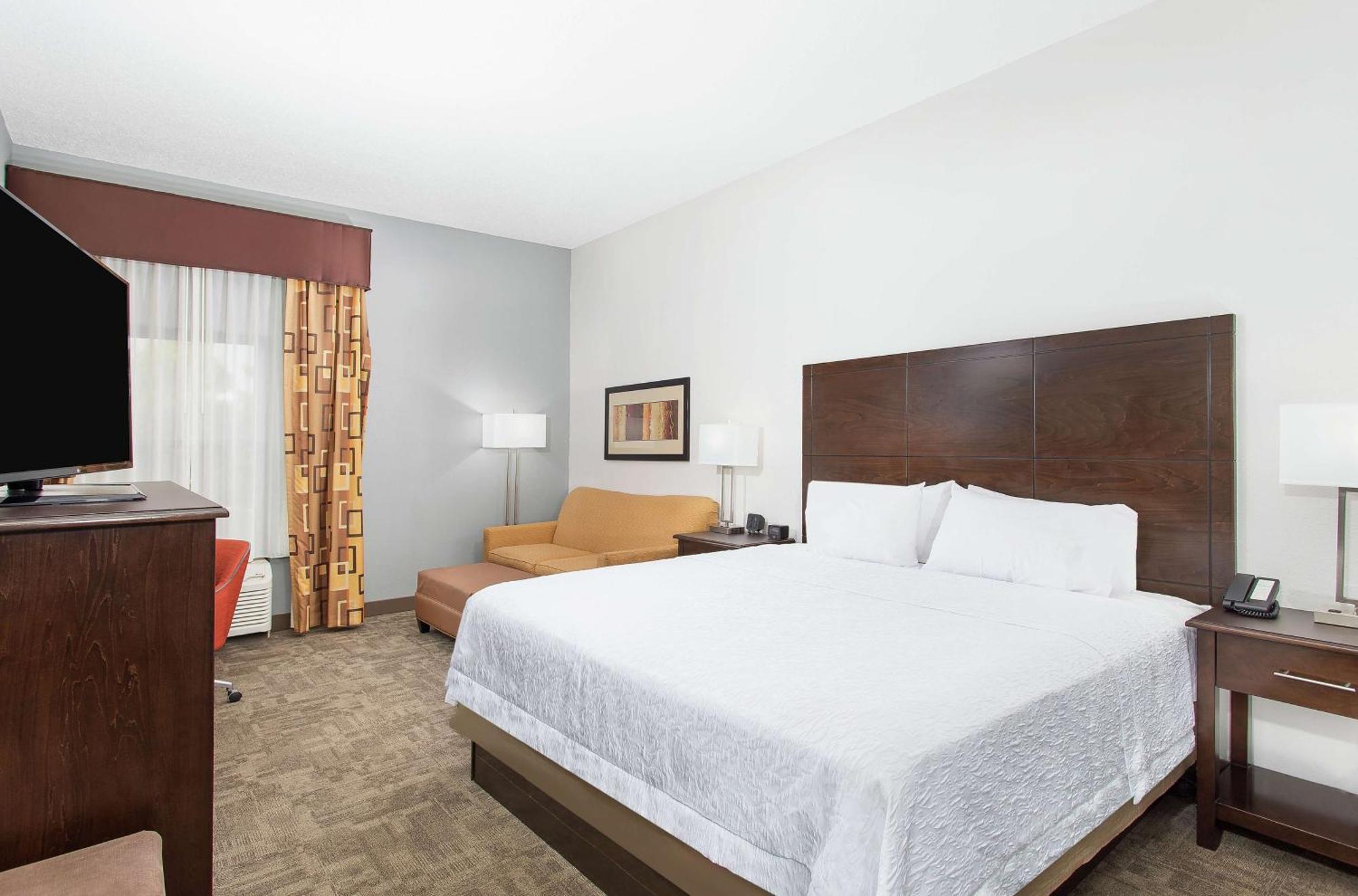 Hampton Inn Cullman Exterior photo