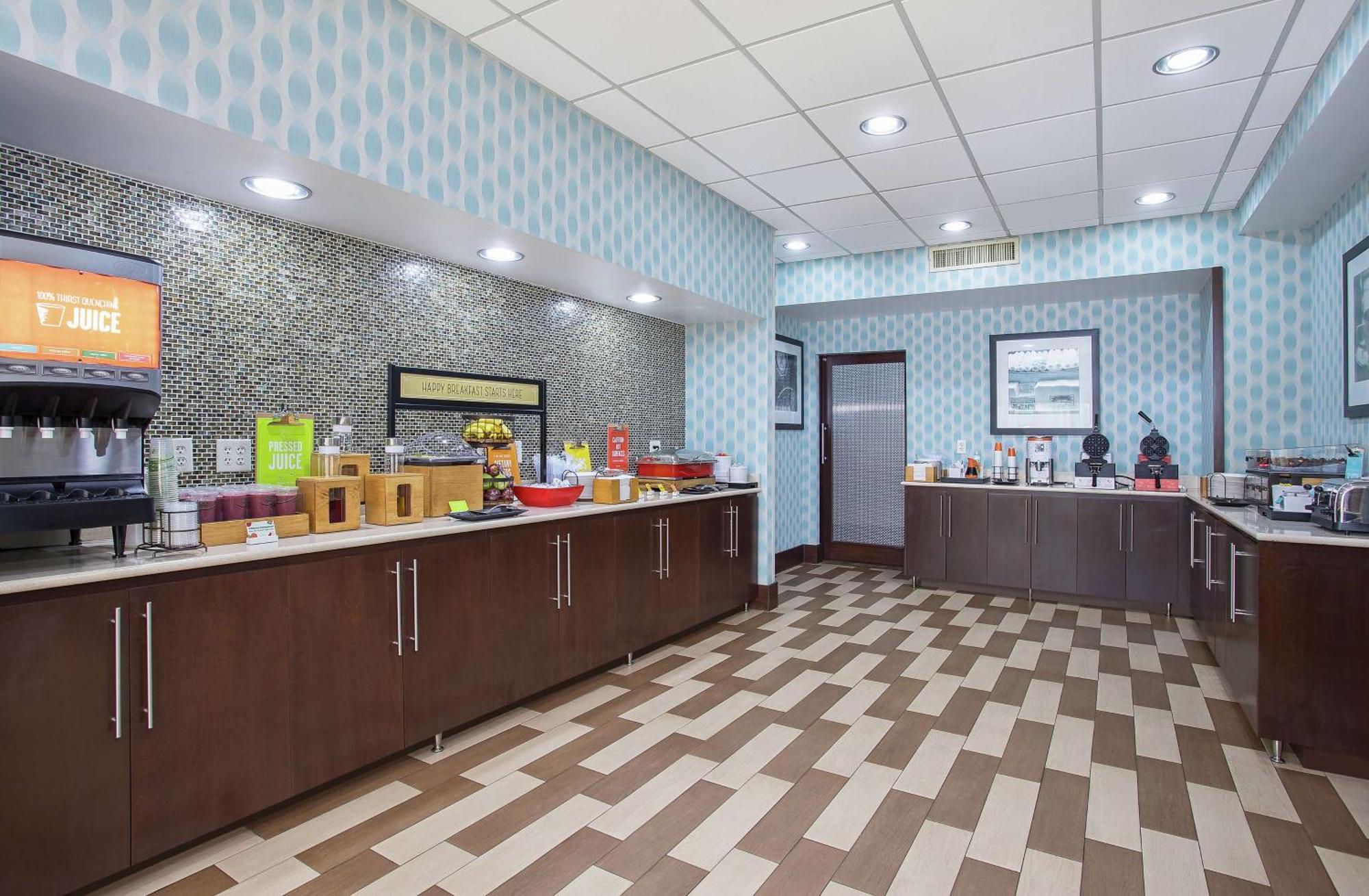 Hampton Inn Cullman Exterior photo
